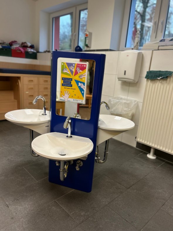 Waschbecken Toilette