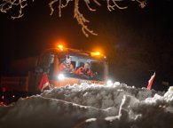 Schneeflug vom Baubetriebshof beim Schneeräumen