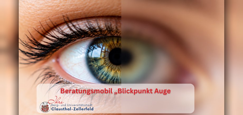 Beratungsmobil „Blickpunkt Auge Nahaufnahme eines menschlichen Auges. Die linke Bildhälfte ist scharf dargestellt, die rechte verschwommen. Das Bild verdeutlicht den Unterschied zwischen klarem und eingeschränktem Sehen.